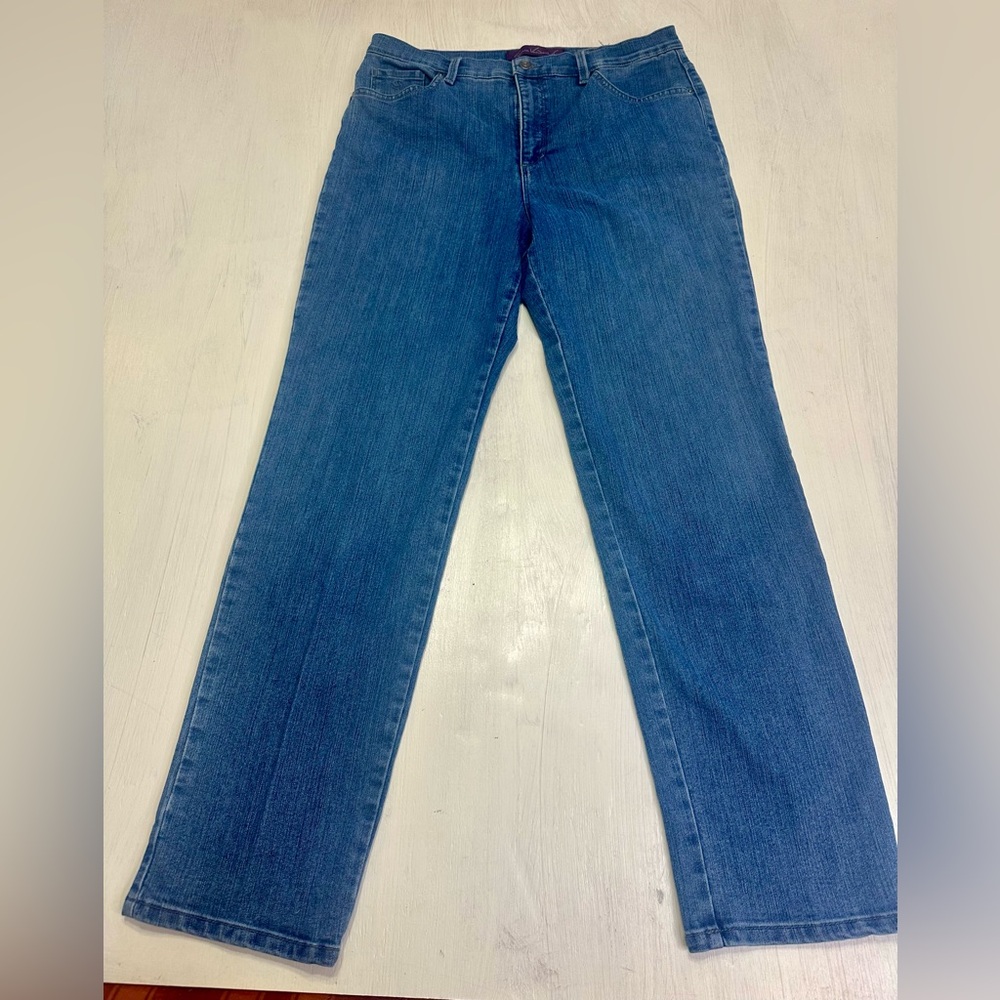 Gloria Vanderbilt Amanda Jeans Women’s 12 Stretch Straight Leg